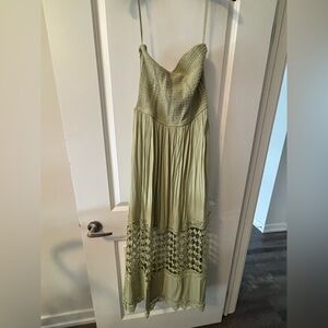 Elegant Green Strapless Dress